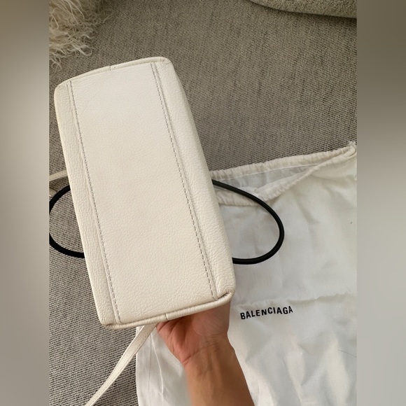 Balenciaga Shopping Tote - Picture 9 of 10